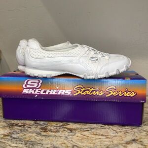 SKECHERS White Slip On Sneakers Size 6 Never Been Worn